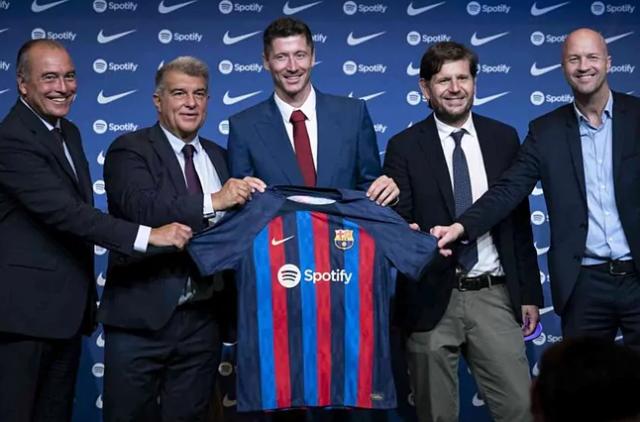 1660309680526052817.png 巴萨.png